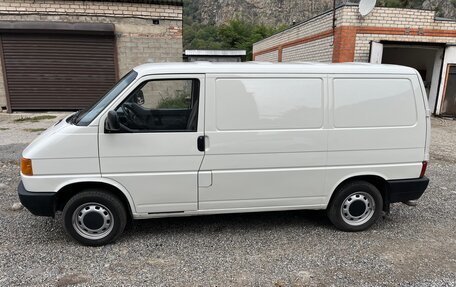 Volkswagen Transporter T4, 1993 год, 740 000 рублей, 3 фотография