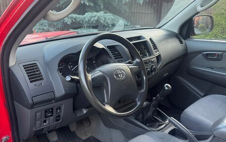 Toyota Hilux VII, 2012 год, 1 950 000 рублей, 5 фотография