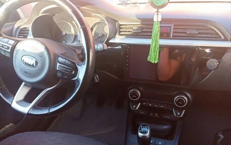 KIA Rio IV, 2018 год, 1 470 000 рублей, 4 фотография