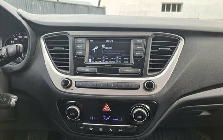 Hyundai Solaris II рестайлинг, 2017 год, 1 279 000 рублей, 18 фотография