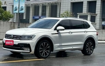 Volkswagen Tiguan II, 2021 год, 2 000 000 рублей, 1 фотография
