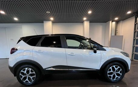Renault Kaptur I рестайлинг, 2017 год, 1 490 000 рублей, 2 фотография