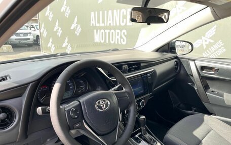 Toyota Corolla, 2018 год, 1 595 000 рублей, 12 фотография