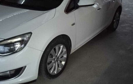 Opel Astra J, 2012 год, 925 000 рублей, 4 фотография