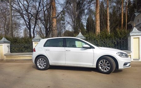 Volkswagen Golf VII, 2019 год, 1 600 000 рублей, 2 фотография