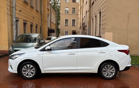 Hyundai Solaris II рестайлинг, 2020 год, 1 100 000 рублей, 3 фотография