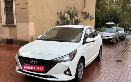 Hyundai Solaris II рестайлинг, 2020 год, 1 100 000 рублей, 2 фотография