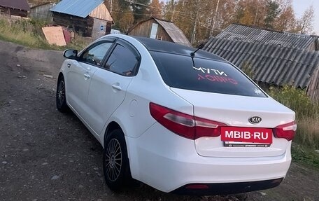 KIA Rio III рестайлинг, 2011 год, 630 000 рублей, 4 фотография