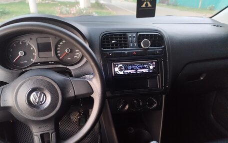 Volkswagen Polo VI (EU Market), 2011 год, 520 000 рублей, 13 фотография