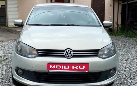 Volkswagen Polo VI (EU Market), 2011 год, 520 000 рублей, 2 фотография