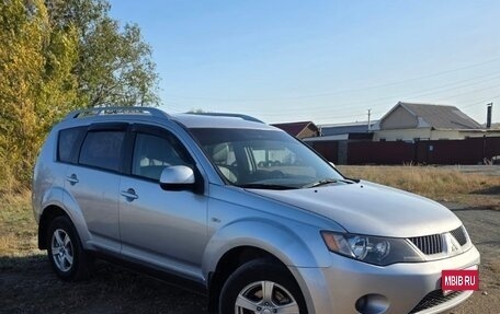 Mitsubishi Outlander III рестайлинг 3, 2007 год, 850 000 рублей, 1 фотография