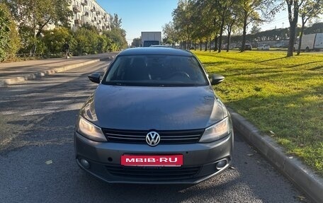 Volkswagen Jetta VI, 2011 год, 630 000 рублей, 1 фотография