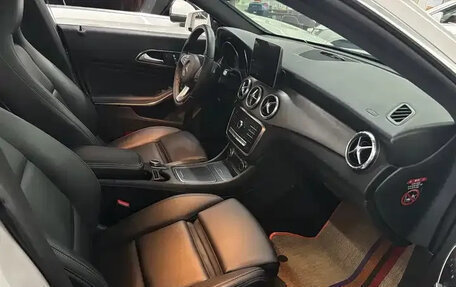 Mercedes-Benz CLA, 2018 год, 1 815 000 рублей, 10 фотография