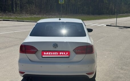 Volkswagen Jetta VI, 2013 год, 980 000 рублей, 4 фотография