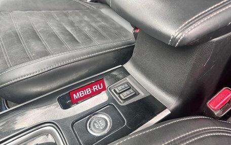 Mitsubishi Outlander III рестайлинг 3, 2022 год, 2 650 000 рублей, 13 фотография