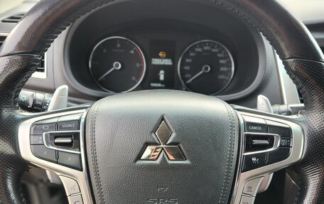 Mitsubishi Pajero Sport III рестайлинг, 2019 год, 3 500 000 рублей, 9 фотография