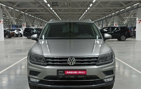 Volkswagen Tiguan II, 2017 год, 2 050 000 рублей, 2 фотография