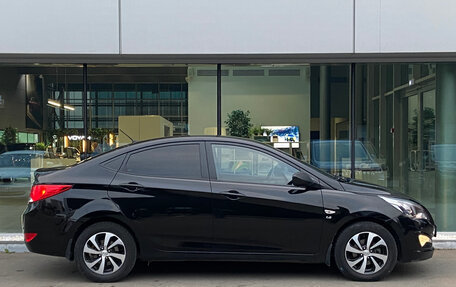 Hyundai Solaris II рестайлинг, 2015 год, 990 000 рублей, 4 фотография