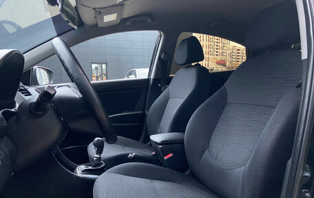 Hyundai Solaris II рестайлинг, 2015 год, 990 000 рублей, 11 фотография