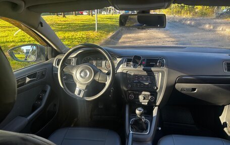 Volkswagen Jetta VI, 2011 год, 630 000 рублей, 6 фотография