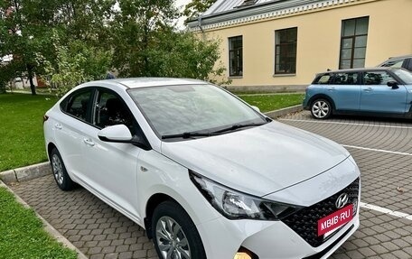 Hyundai Solaris II рестайлинг, 2021 год, 1 320 000 рублей, 4 фотография