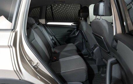 Volkswagen Tiguan II, 2020 год, 2 327 000 рублей, 15 фотография