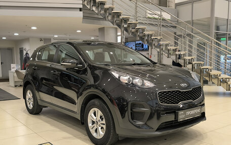 KIA Sportage IV рестайлинг, 2017 год, 2 050 000 рублей, 3 фотография