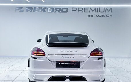 Porsche Panamera II рестайлинг, 2009 год, 2 600 000 рублей, 31 фотография