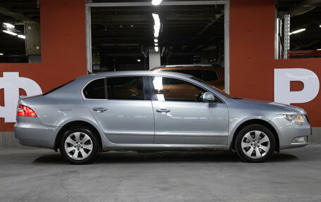 Skoda Superb III рестайлинг, 2010 год, 749 000 рублей, 4 фотография