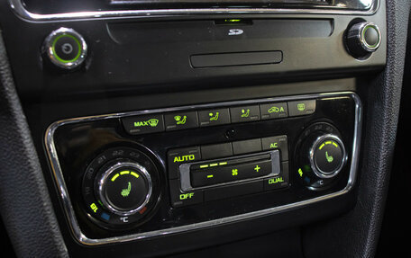 Skoda Superb III рестайлинг, 2010 год, 749 000 рублей, 18 фотография