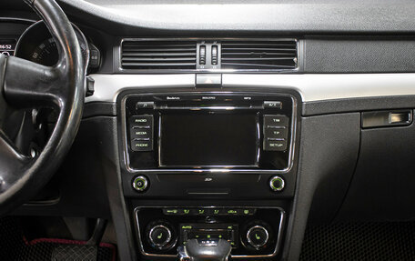 Skoda Superb III рестайлинг, 2010 год, 749 000 рублей, 15 фотография