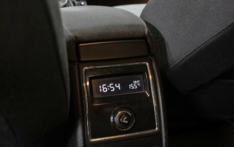 Skoda Superb III рестайлинг, 2010 год, 749 000 рублей, 21 фотография