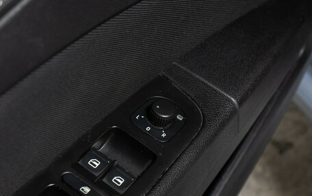 Skoda Superb III рестайлинг, 2010 год, 749 000 рублей, 22 фотография