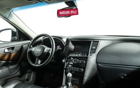 Infiniti QX70, 2015 год, 2 337 900 рублей, 9 фотография