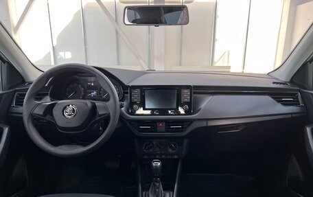 Skoda Rapid II, 2021 год, 1 520 000 рублей, 11 фотография