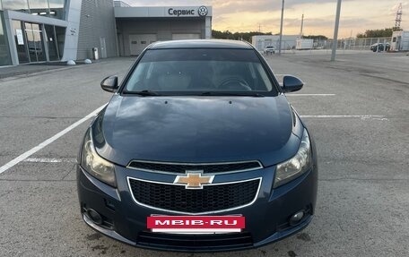 Chevrolet Cruze II, 2011 год, 590 000 рублей, 2 фотография