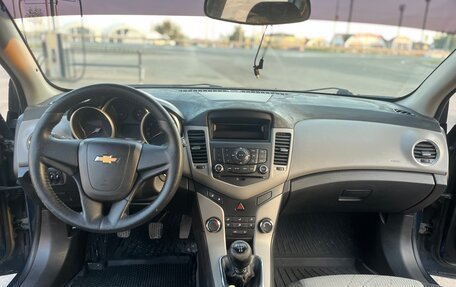 Chevrolet Cruze II, 2011 год, 590 000 рублей, 7 фотография