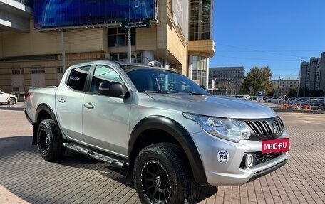 Mitsubishi L200 IV рестайлинг, 2016 год, 2 550 000 рублей, 3 фотография
