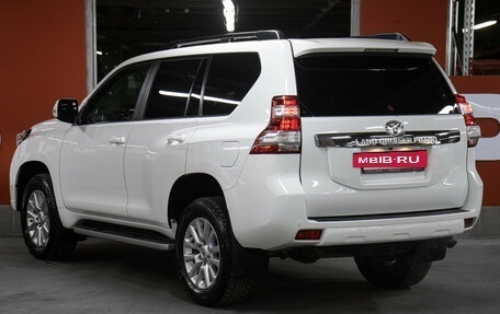 Toyota Land Cruiser Prado 150 рестайлинг 2, 2015 год, 4 298 000 рублей, 7 фотография