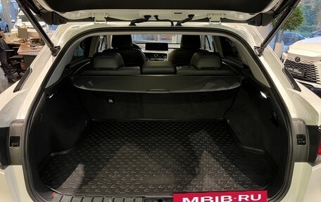 Lexus RX IV рестайлинг, 2021 год, 5 928 000 рублей, 12 фотография