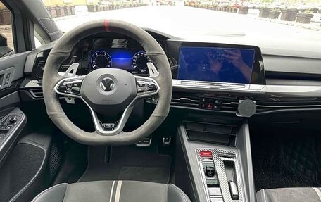 Volkswagen Golf VIII, 2021 год, 2 225 000 рублей, 7 фотография