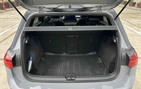 Volkswagen Golf VIII, 2021 год, 2 225 000 рублей, 19 фотография