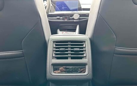 Volkswagen Golf VIII, 2021 год, 2 225 000 рублей, 16 фотография