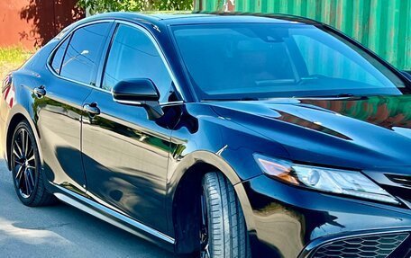 Toyota Camry, 2021 год, 3 350 000 рублей, 4 фотография