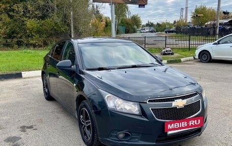 Chevrolet Cruze II, 2010 год, 560 000 рублей, 3 фотография