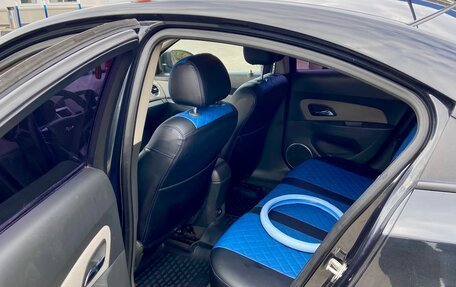 Chevrolet Cruze II, 2010 год, 560 000 рублей, 13 фотография
