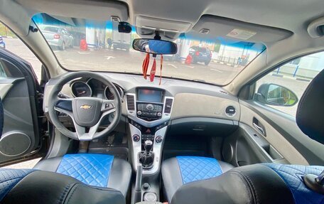 Chevrolet Cruze II, 2010 год, 560 000 рублей, 14 фотография