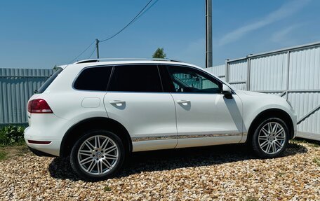 Volkswagen Touareg III, 2013 год, 1 960 000 рублей, 3 фотография