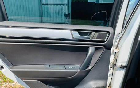 Volkswagen Touareg III, 2013 год, 1 960 000 рублей, 16 фотография