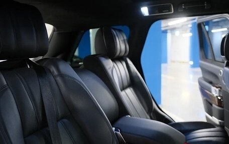 Land Rover Range Rover IV рестайлинг, 2015 год, 5 700 000 рублей, 27 фотография